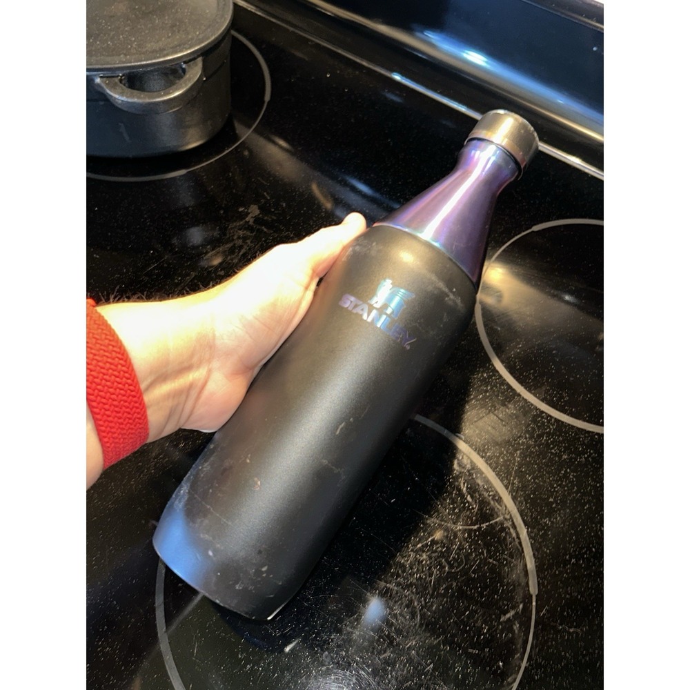 stanley all day slim bottle 20 oz Black (light scratches)